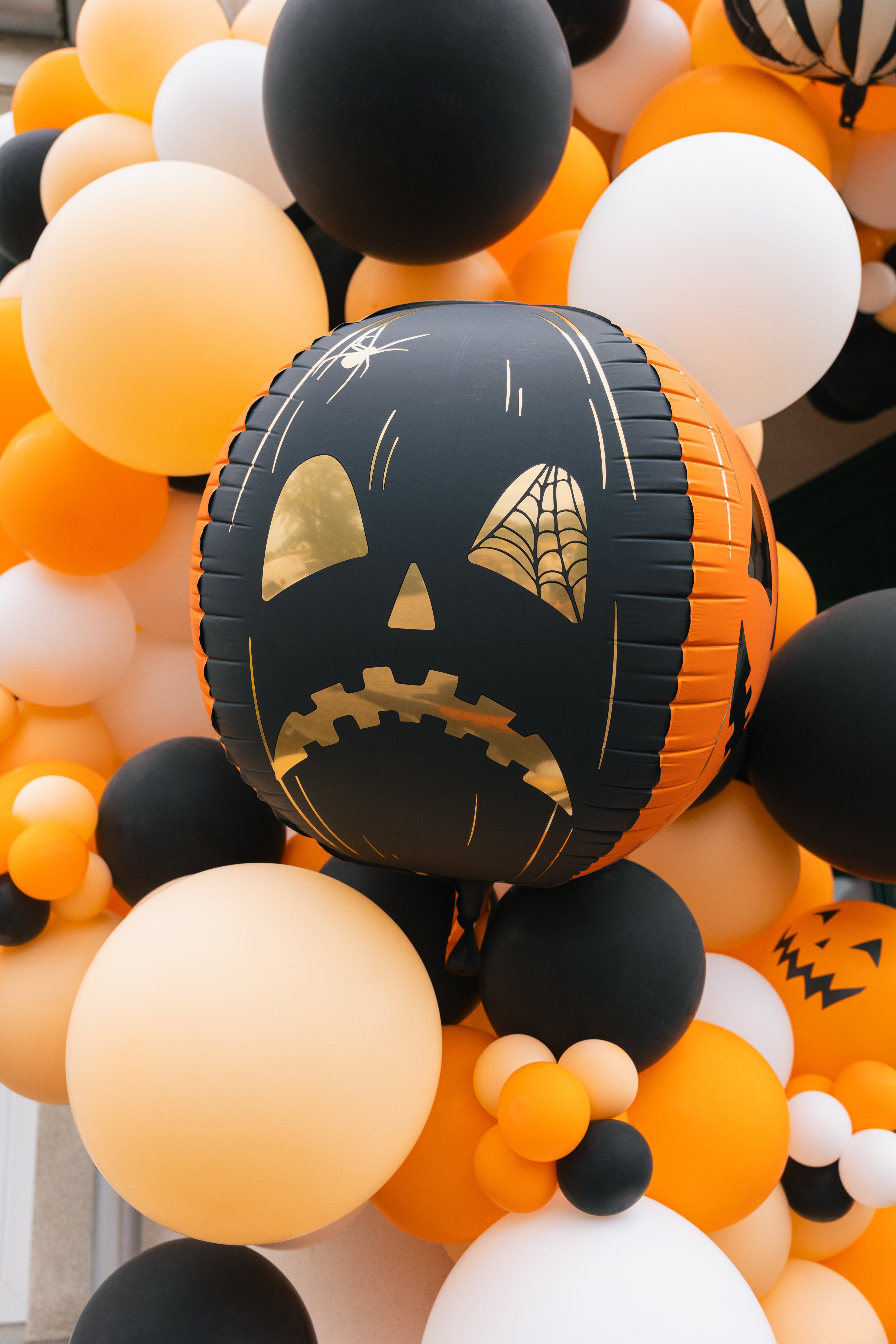 PartyDeco Scary Pumpkin 20" Foil Balloon
