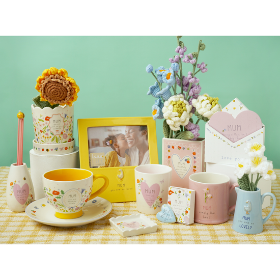 Widdop Love Life Mug Embossed Mum