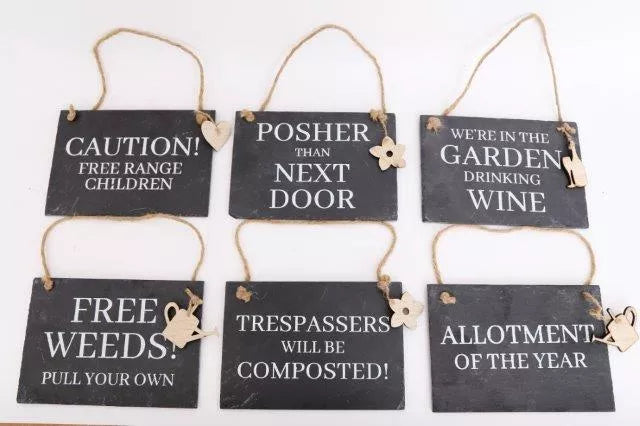 Six Sifcon slate signs, 18x12cm, with natural stone texture and engraved surfaces, perfect for gifts or decorative use.