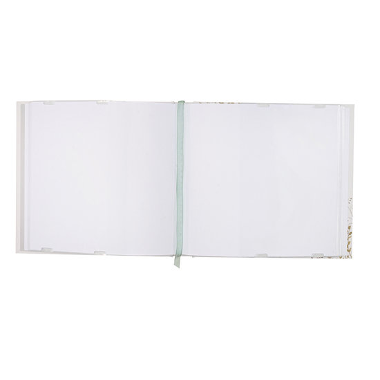 Love Story Wedding Album 19x17.5cm